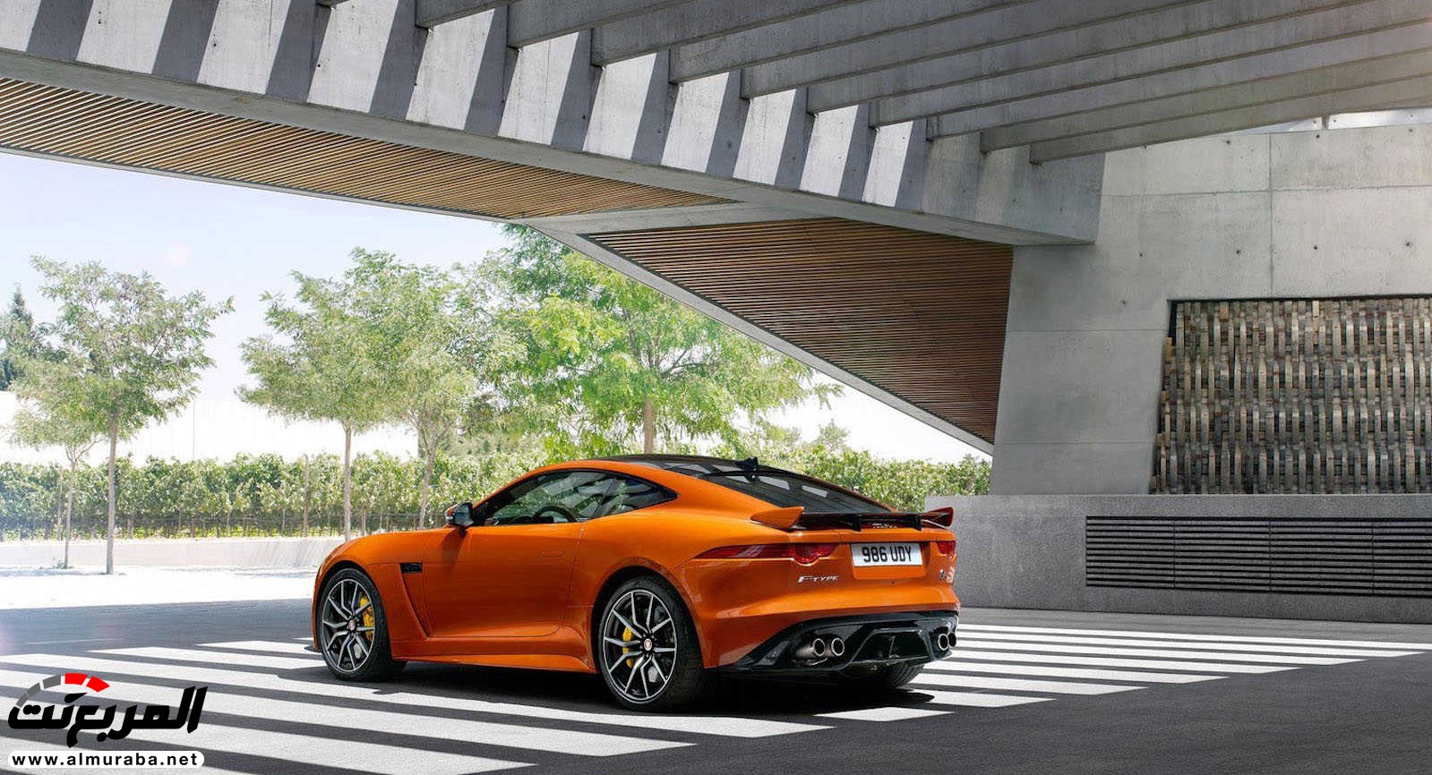 بإمكانك الآن تأجير جاكوار F-Type SVR ذات قوة 575 حصان 1