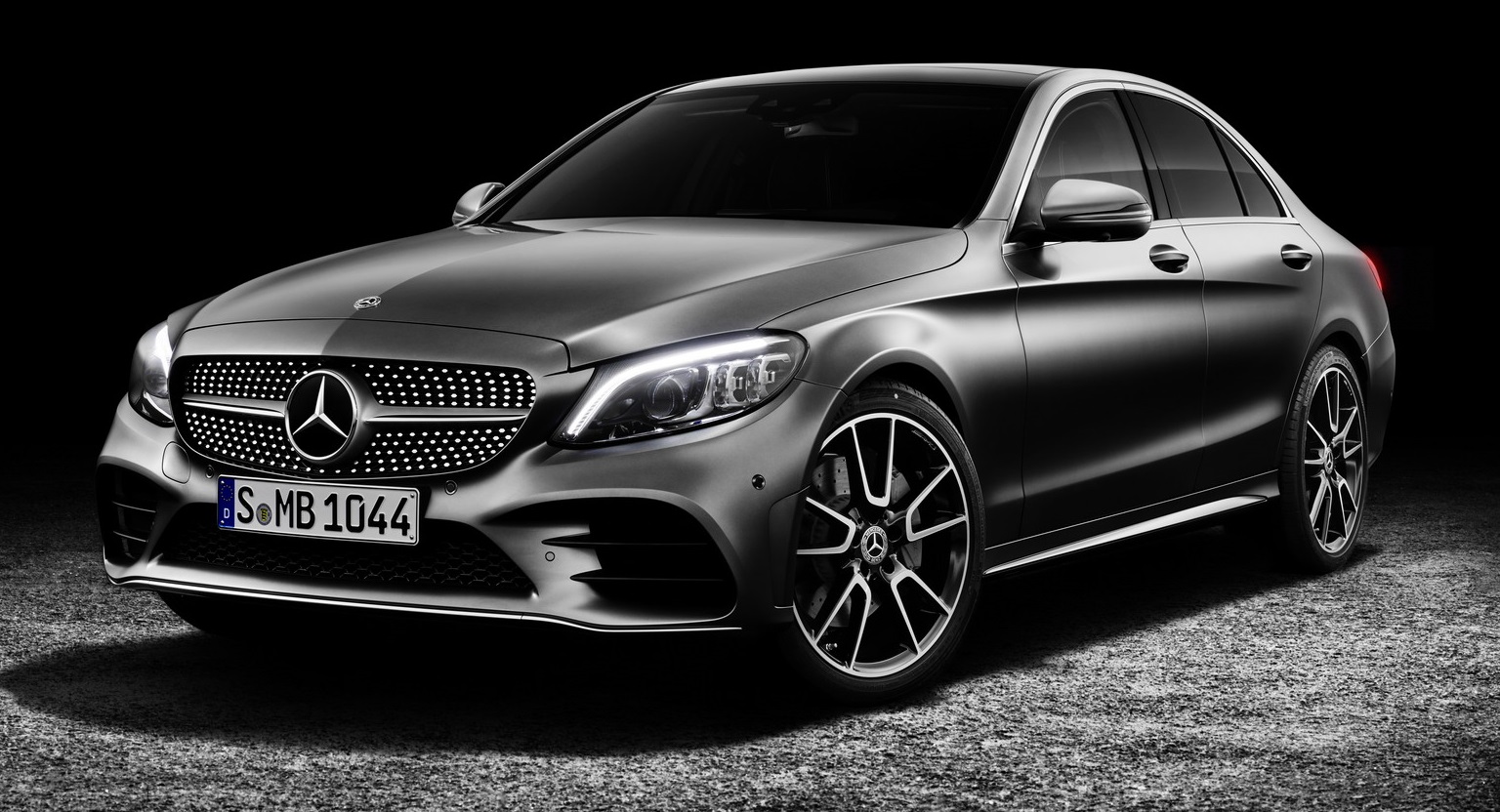 مرسيدس C-Class 2019 تكشف نفسها رسمياً بالشكل الجديد مع تقنيات S-Class 1