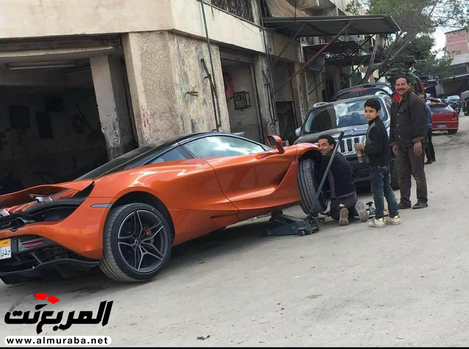 "بالصور" ميكانيكي في مصر يفاجأ بمكلارين 720S بإطار مثقوب 1