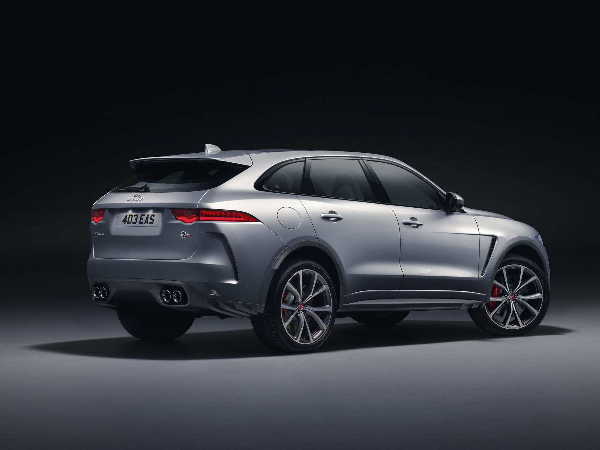 جاكوار F-Pace SVR موديل 2019 تدشن رسمياً بقوة 542 حصان 10