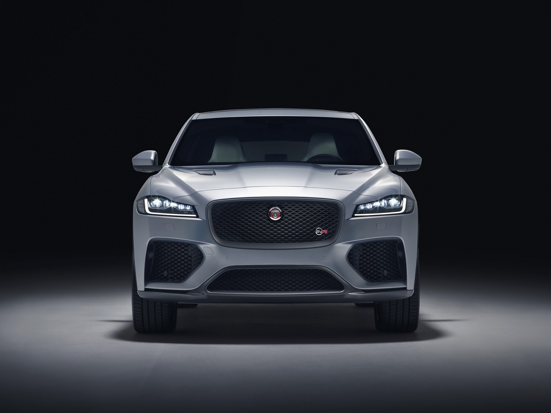 جاكوار F-Pace SVR موديل 2019 تدشن رسمياً بقوة 542 حصان 12