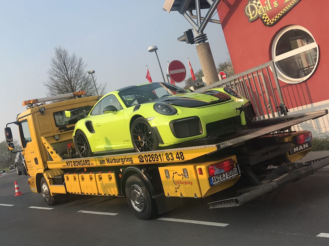 تحطيم بورش 911 GT RS في نوربورجرينج بعد 3 أيام من شراءها 2