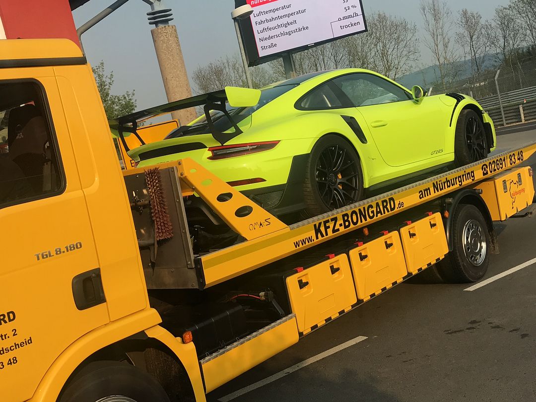 تحطيم بورش 911 GT RS في نوربورجرينج بعد 3 أيام من شراءها 3