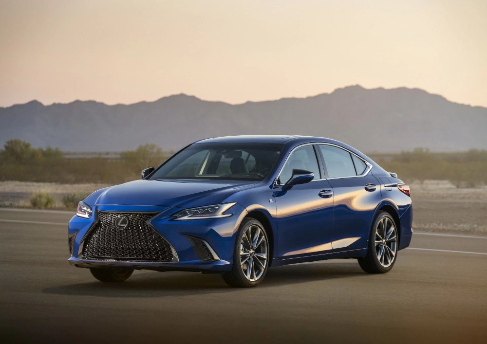 لكزس اي اس 2019 الشكل الجديد الجيل السابع تدشن نفسها رسمياً Lexus ES 42