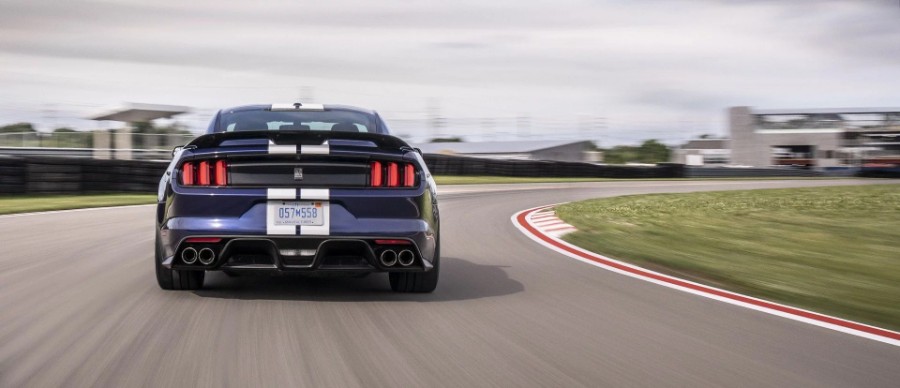 فورد شيلبي موستانج GT350 موديل 2019 تكشف نفسها بقوة 526 حصان 11