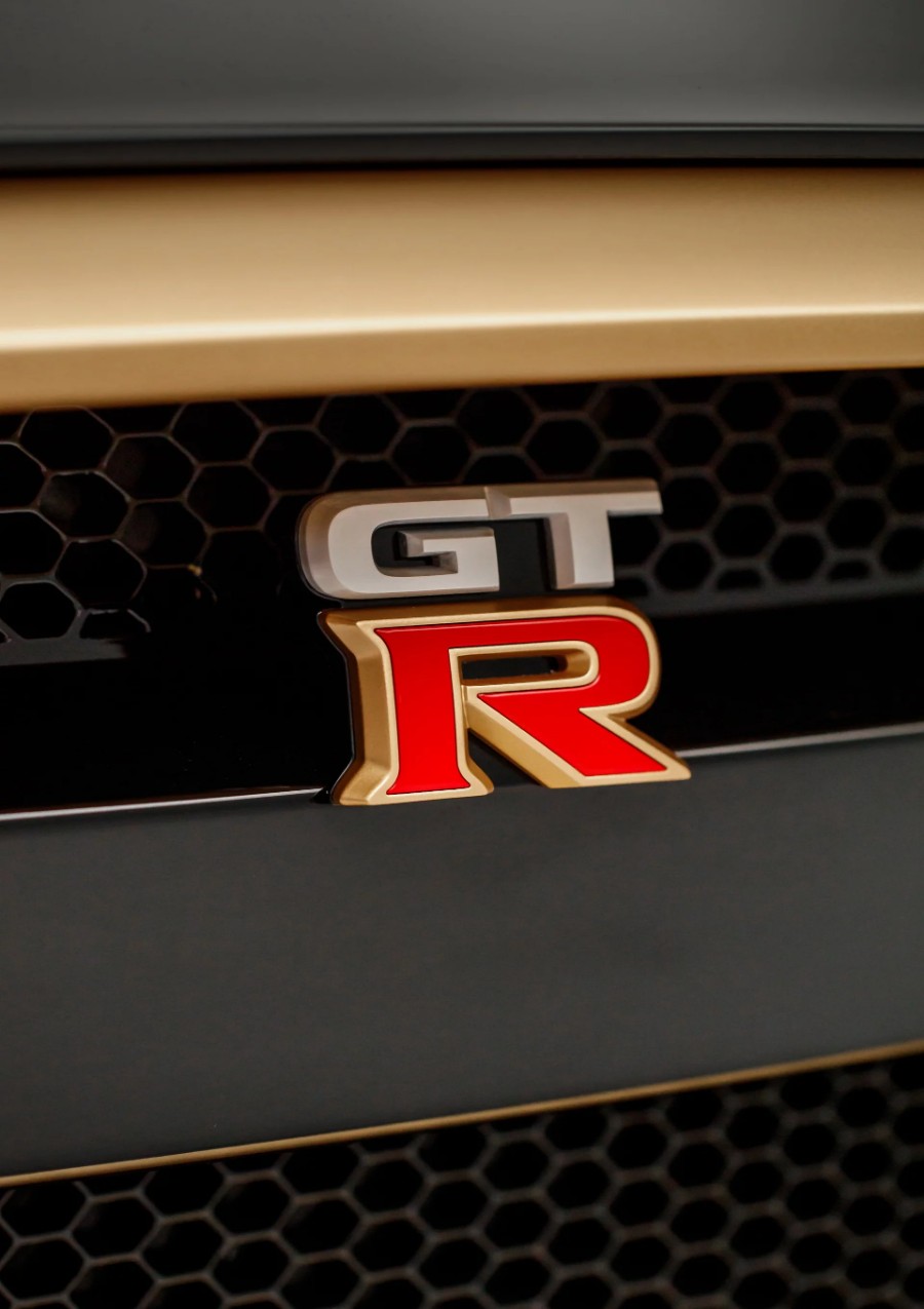 نيسان تدرس إطلاق GT-R كروس أوفر تنافس لامبورجيني أوروس! 17