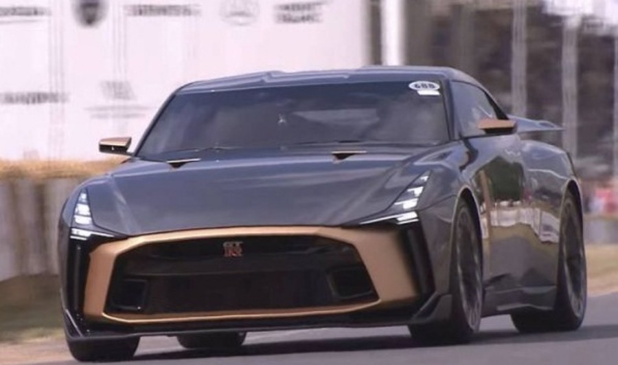 نيسان GT-R50 أقوى وأفخم GT-R تدشن نفسها رسمياً في بريطانيا + التفاصيل والتقرير 4