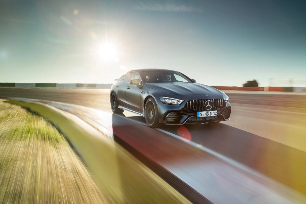 مرسيدس GT4 AMG منافسة باناميرا تنكشف أسعارها رسميا 9