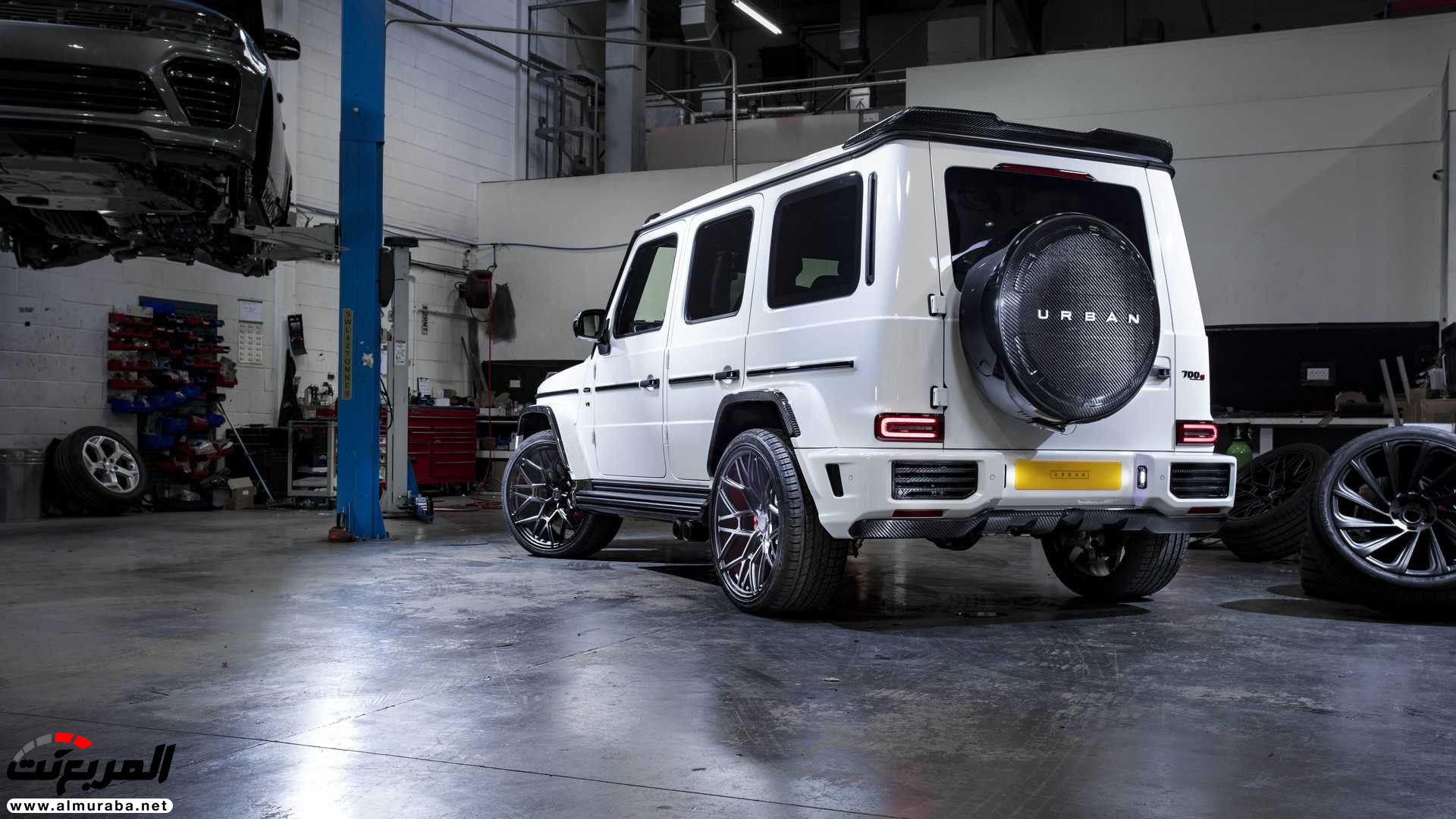 مرسيدس G63 AMG معدلة بألياف الكربون وقوة 700 حصان 9