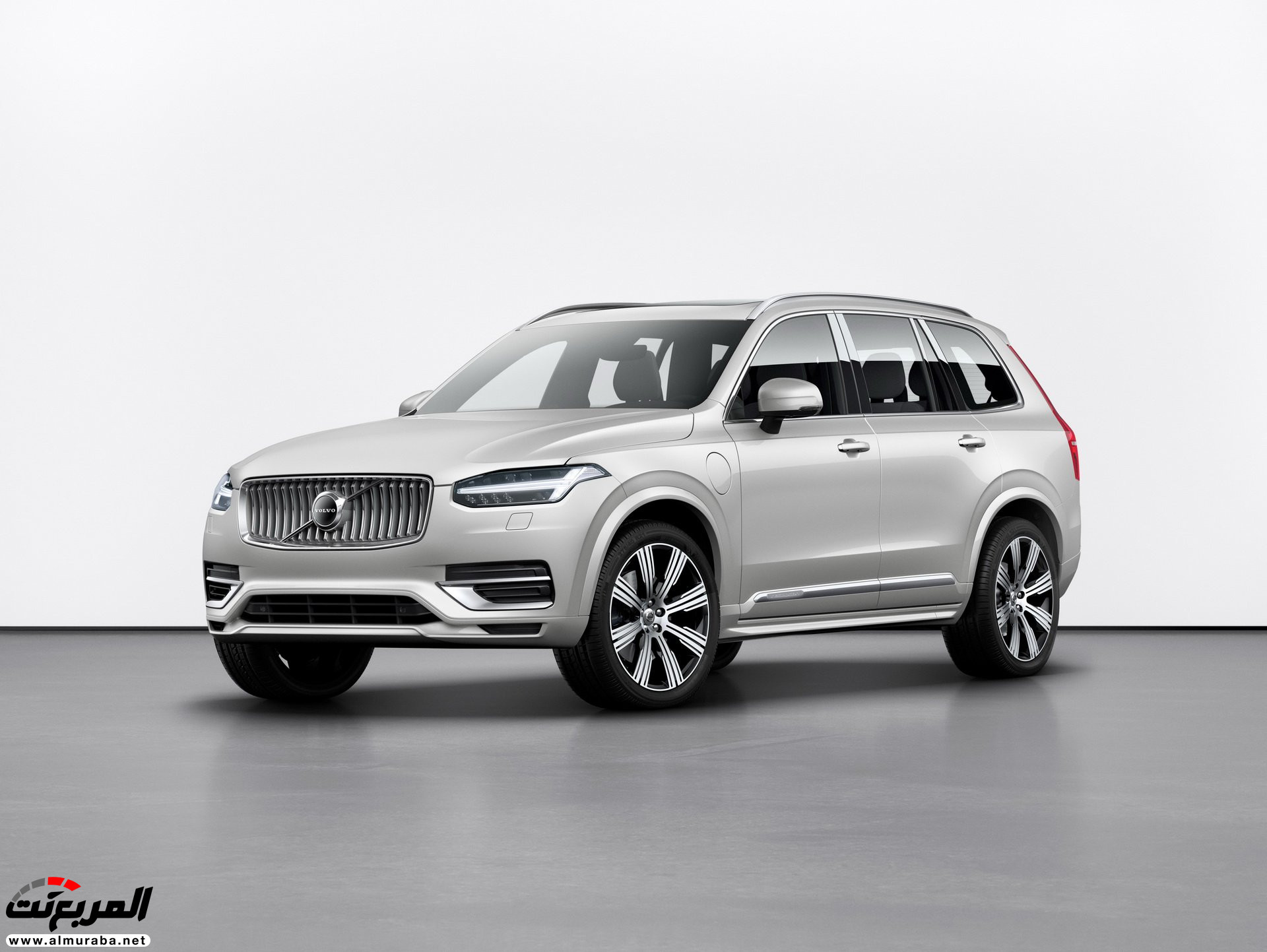 فولفو XC90 2020 تدشن نفسها رسمياً بنظام ابتكاري لتوفير الوقود 2