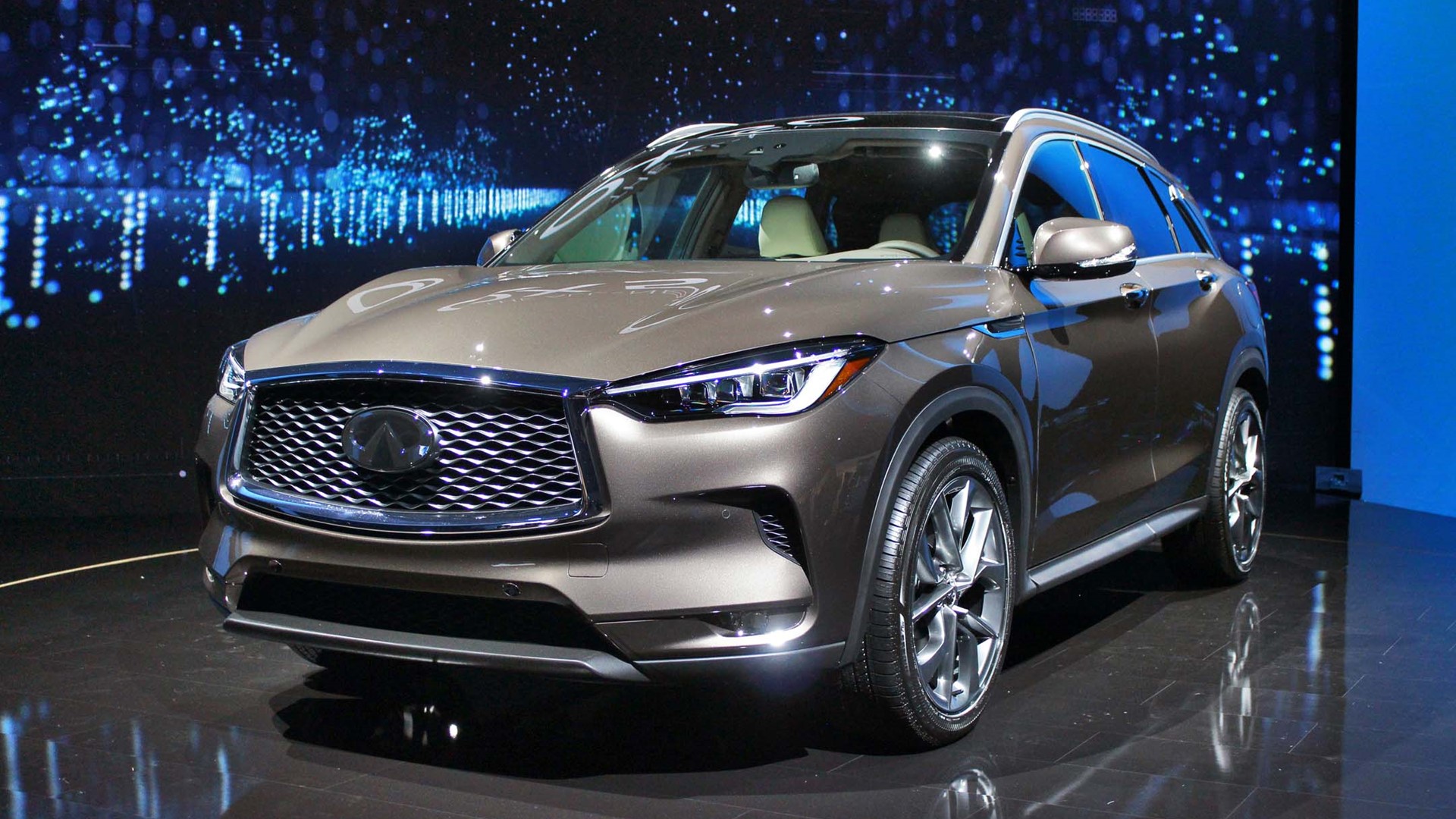 انفينيتي QX55 قد تأتي بأداء عالي ينافس السيارات الرياضية 6