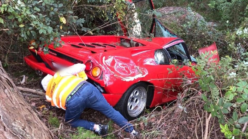 تحطم لامبورجيني ديابلو في حادثة عنيفة بعد أيام من شرائها 2