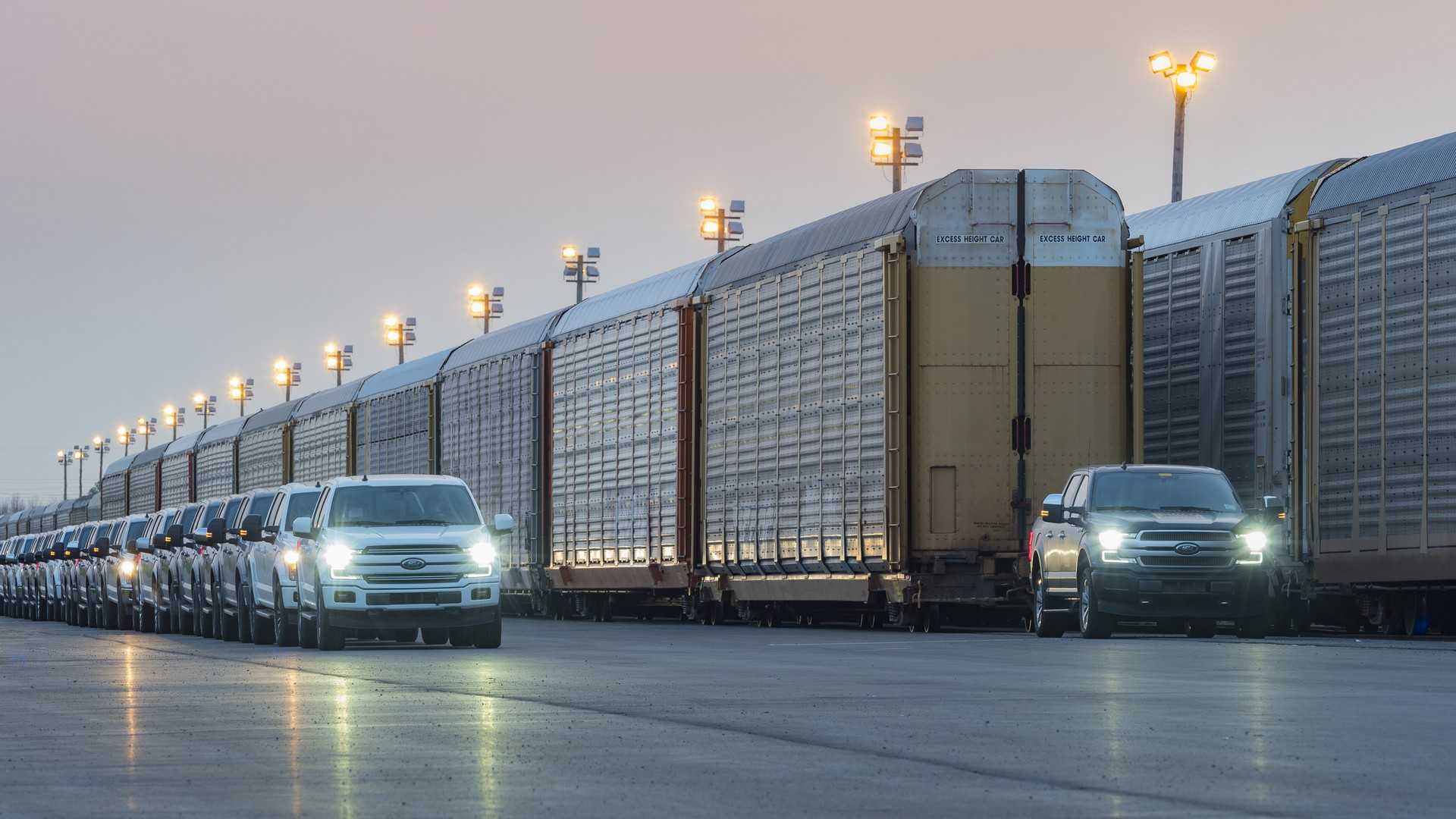 لن يطول انتظارنا على تدشين فورد F-150 الكهربائية بالكامل 1