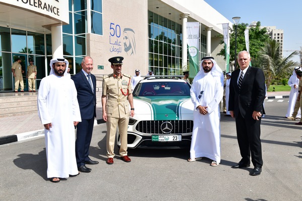 شرطة دبي تضيف مرسيدس AMG GT G63 S إلى دورياتها الفاخرة 1