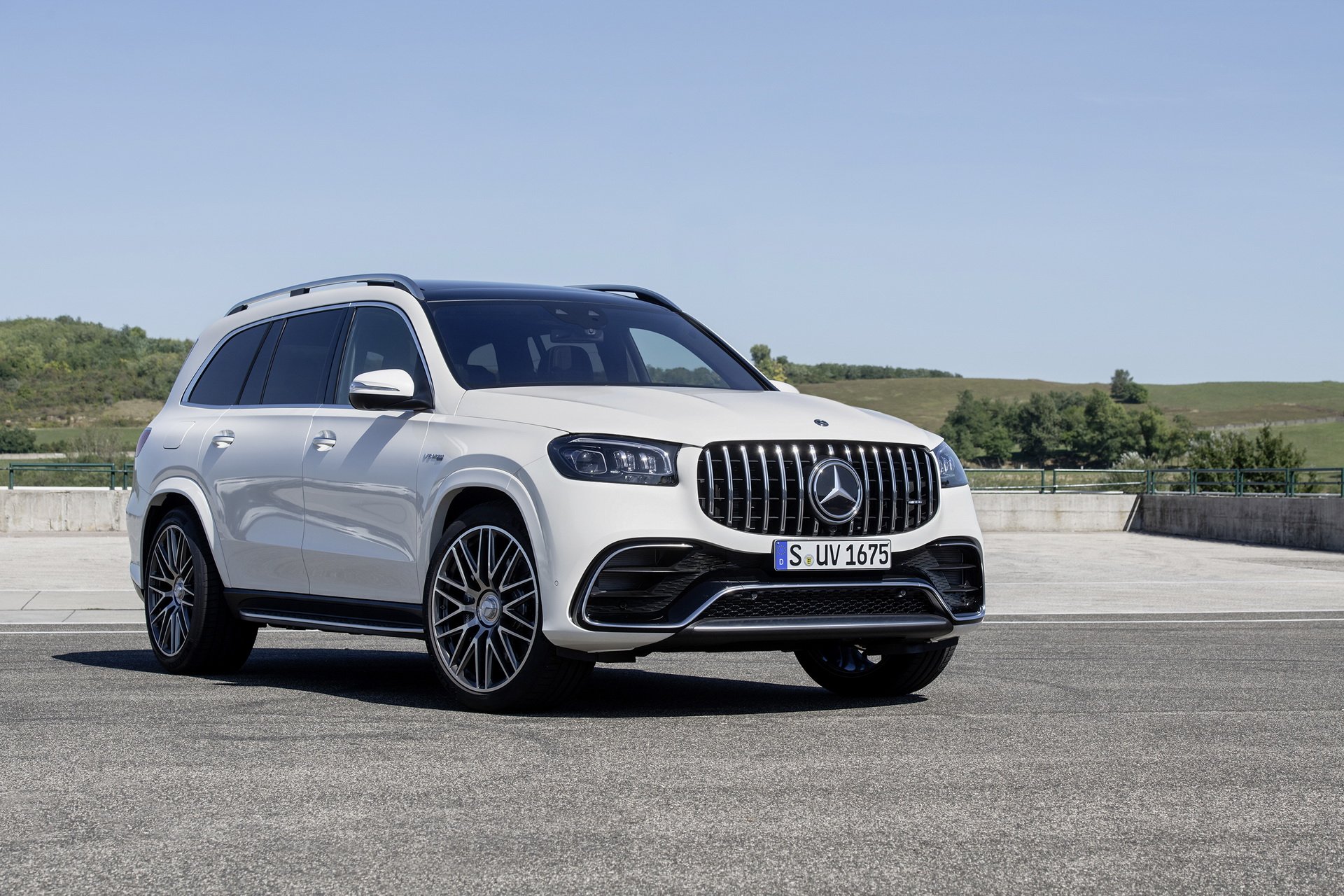 مرسيدس AMG GLS 63 موديل 2021 تنطلق بقوة 612 حصان 3