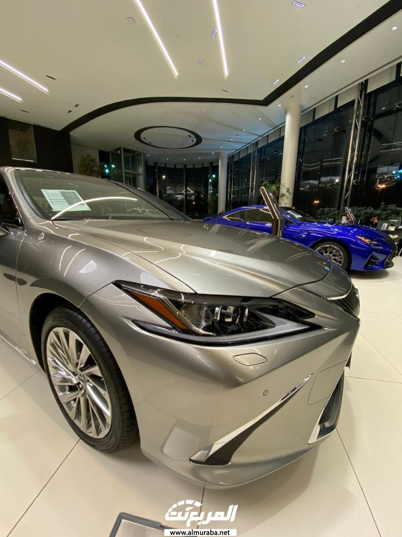 مواصفات لكزس es اي اس 2020 في السعودية Lexus ES 7