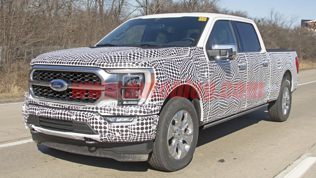 "بالصور" فورد F-150 الجيل القادم تحت الاختبار بتمويهات خفيفة 7