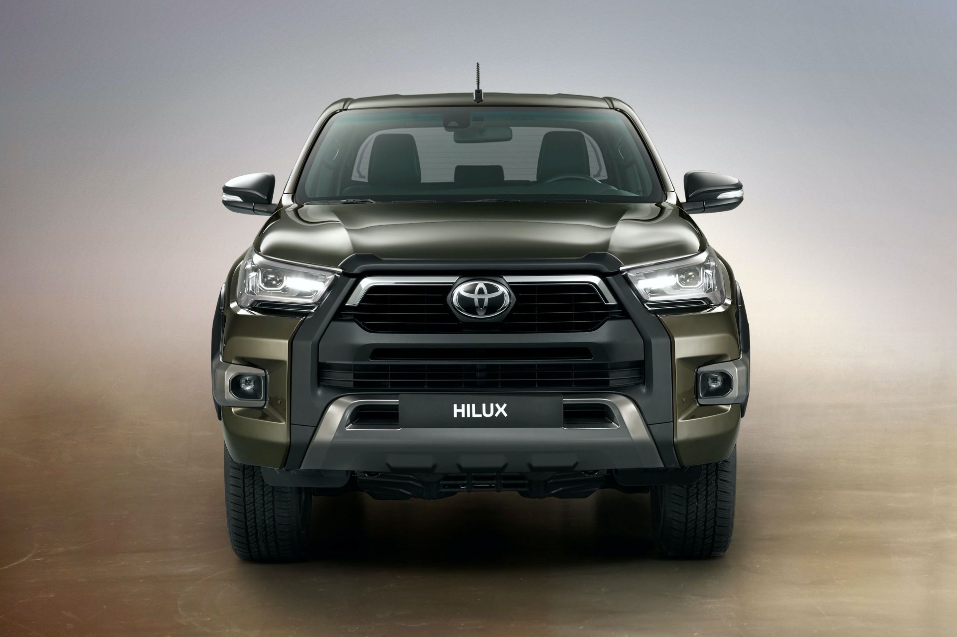 مواصفات تويوتا هايلكس 2021 وأهم المعلومات Toyota Hilux 7