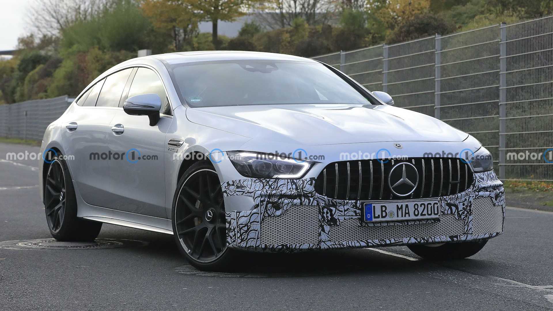 مرسيدس AMG GT 4 فيس ليفت تظهر أثناء اختبارها 3