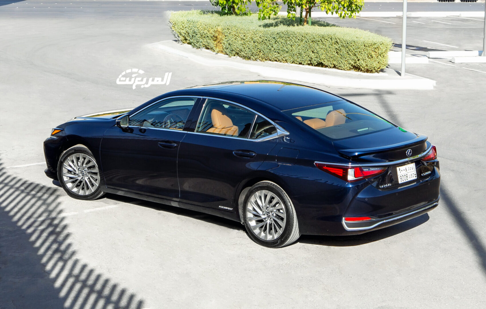 صور لكزس ES هايبرد 2021 "31 صورة" بعدسة المربع نت Lexus ES Hybrid 90