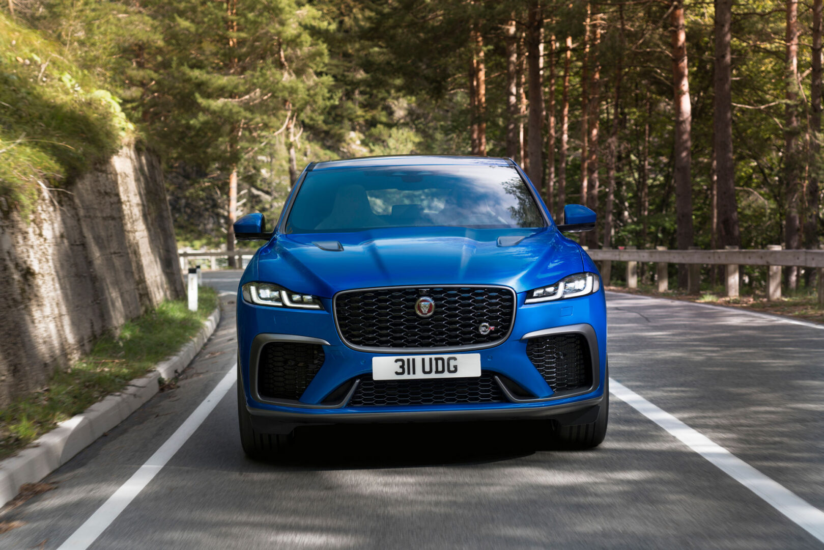 جاكوار F-Pace SVR موديل 2021 ينطلق رسمياً بقوة 542 حصان 1