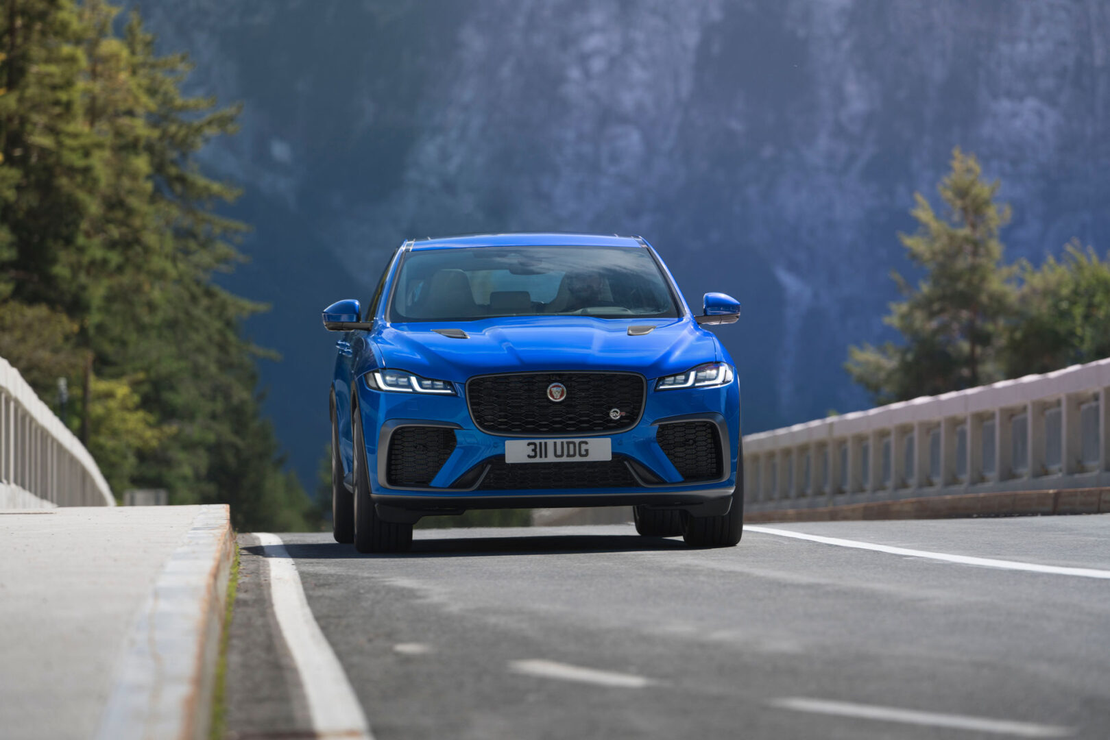 جاكوار F-Pace SVR موديل 2021 ينطلق رسمياً بقوة 542 حصان 4