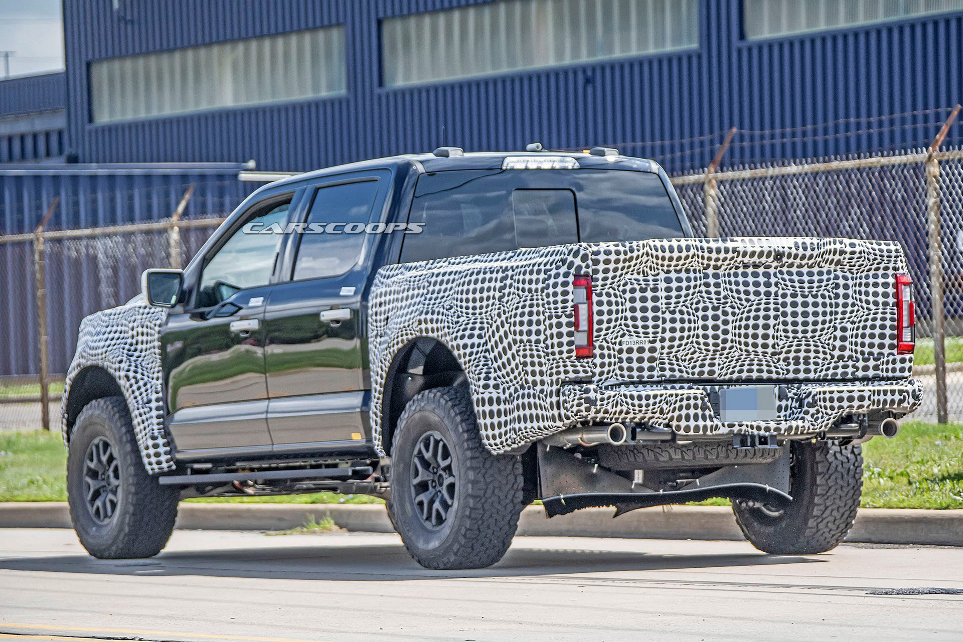 فورد F-150 رابتر تستعد لانطلاقها+معلومات 7