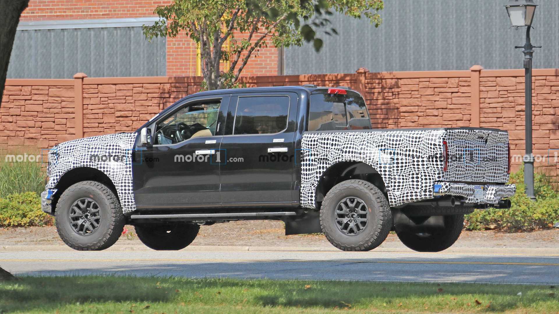 تحديد موعد تدشين فورد F-150 رابتر 2022+معلومات 6