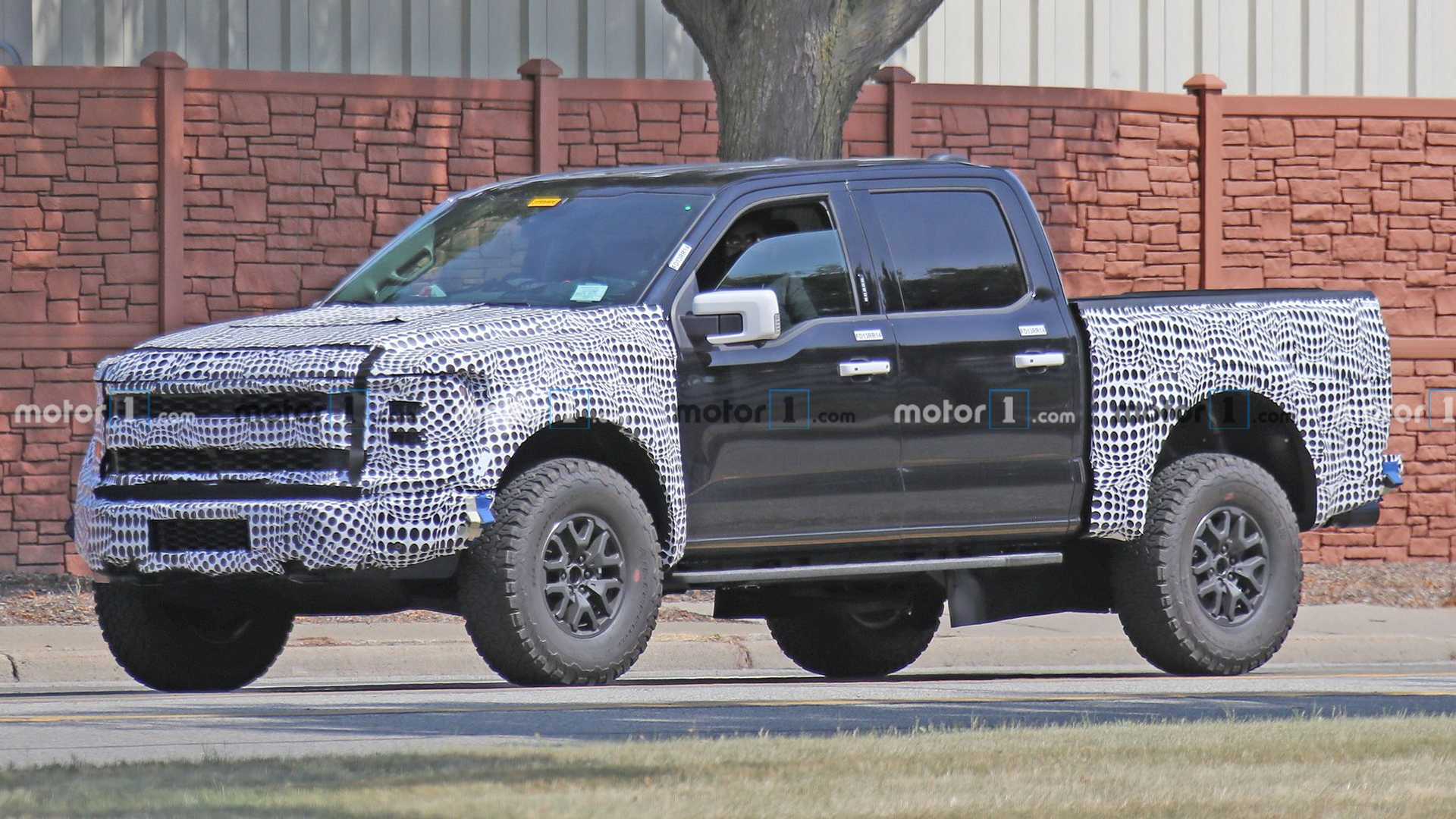 تحديد موعد تدشين فورد F-150 رابتر 2022+معلومات 7