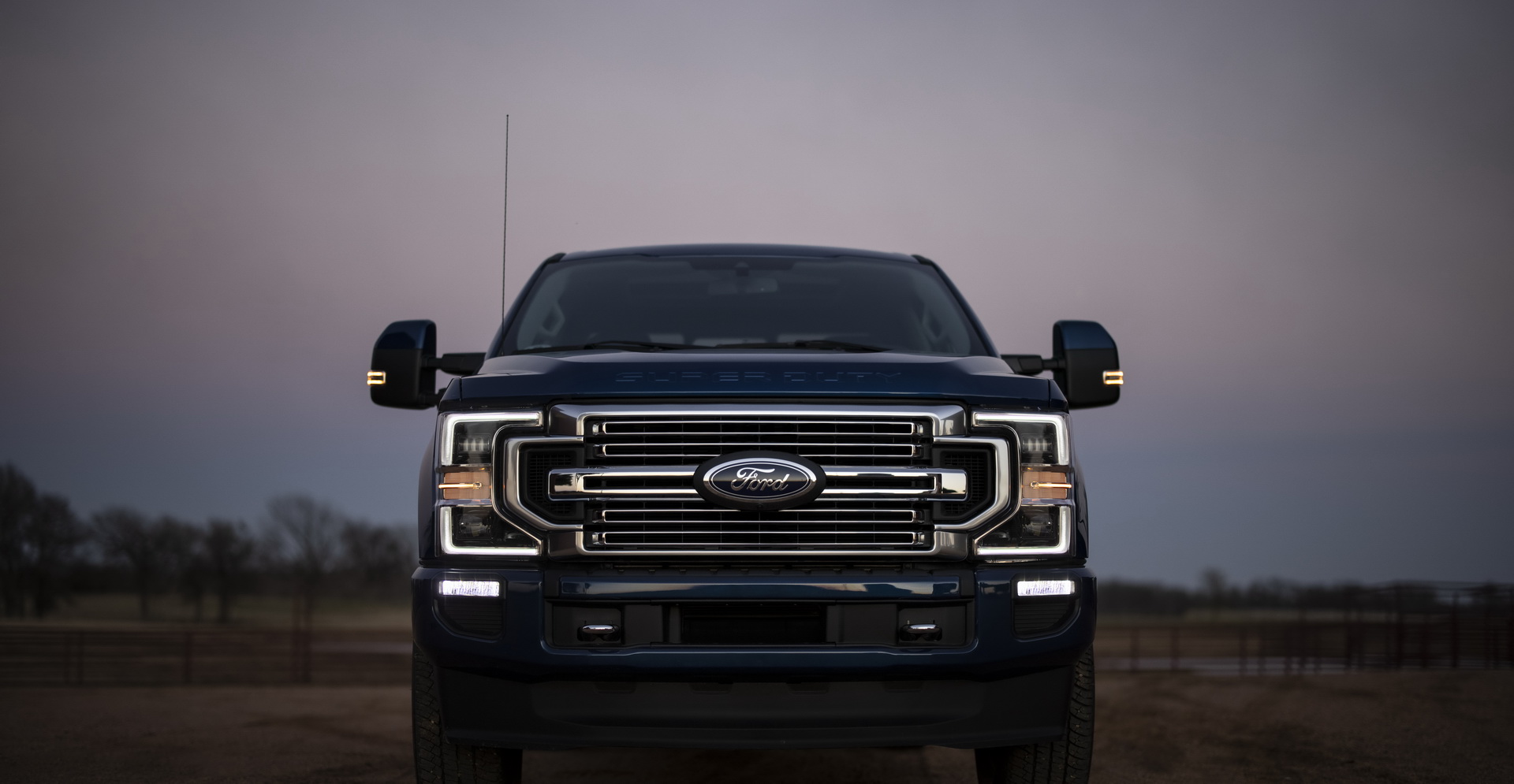 فورد F-250 و F-350 سوبر ديوتي 2022 تنطلق رسمياً 17