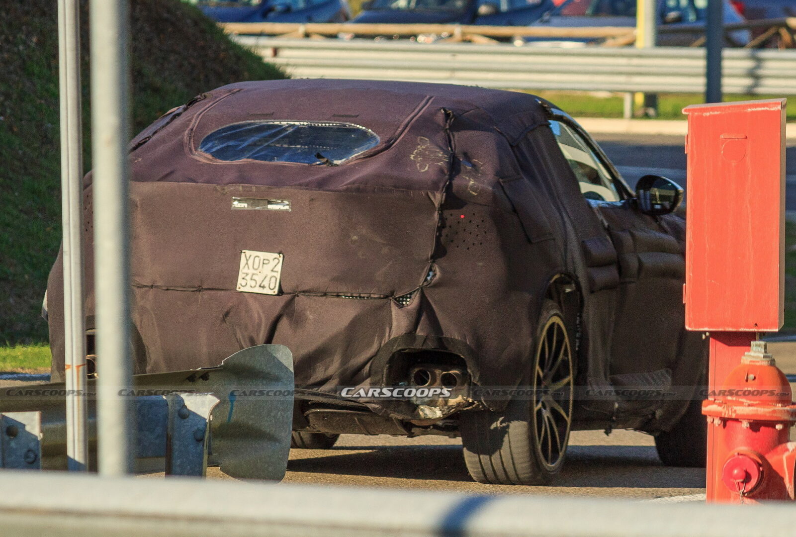 فيراري بوروسانجوي SUV الجديدة تظهر لأول مرة بالشكل الإنتاجي النهائي  9