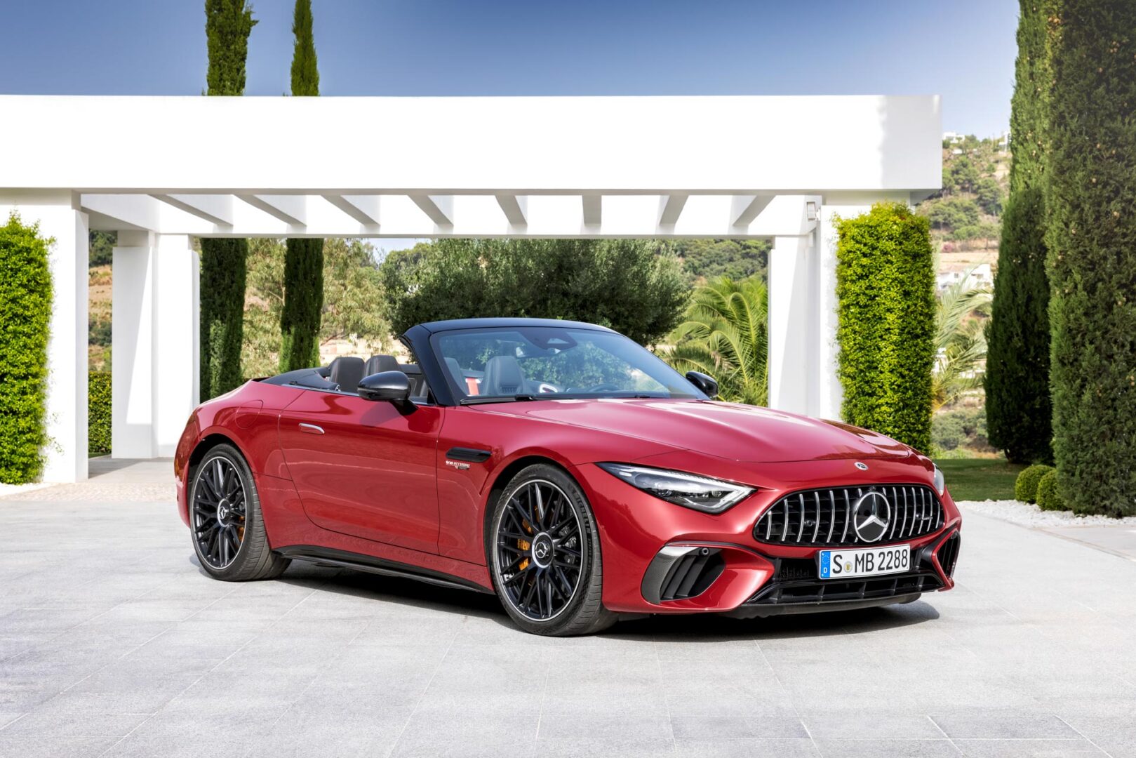 رسمياً، مرسيدس AMG GT ستعود لجيل ثاني جديد 3