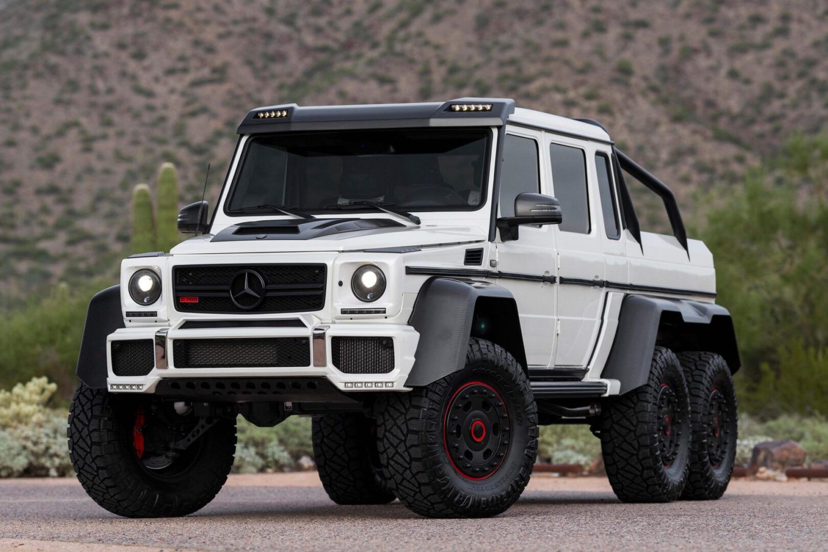 مرسيدس AMG G63 نادرة بالدفع السداسي معروضة للبيع بقيمة 4.12 مليون ريال 8