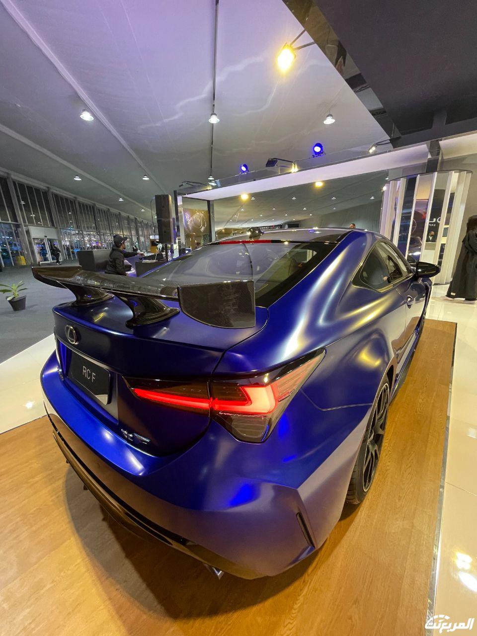 سيارة لكزس RC 2024 اصدار RC-F  من الخلف