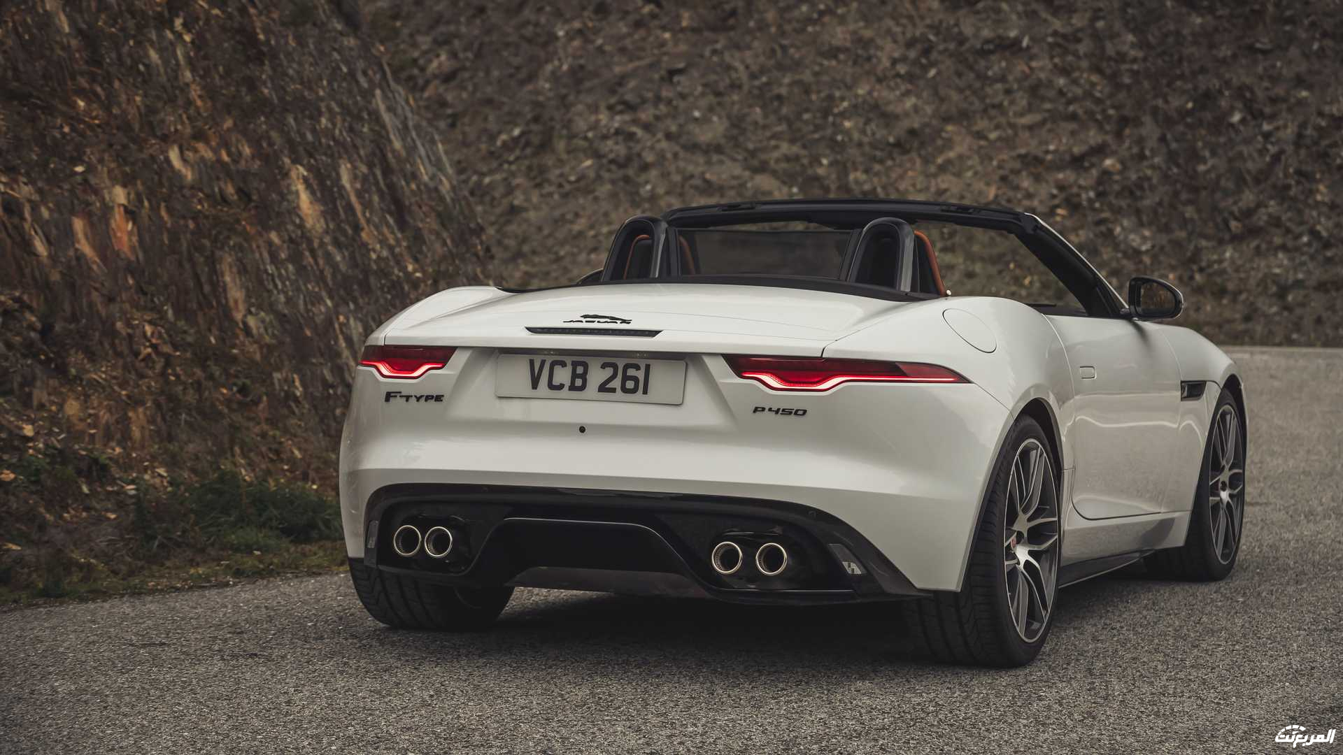 جاكوار F-Type 2023