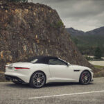 جاكوار F-Type 2022