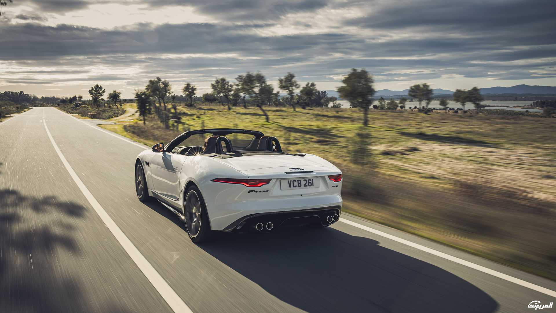 جاكوار F-Type 2022