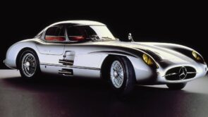 مرسيدس SLR 300 إصدار "أولينهاوت" موديل 1956 قد تكون أغلى سيارة في التاريخ بسعر 532 مليون ريال 3