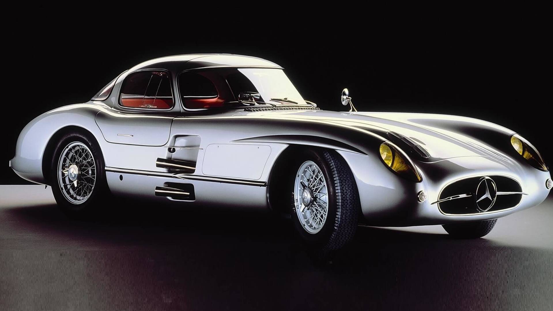 مرسيدس SLR 300 إصدار “أولينهاوت” موديل 1956 قد تكون أغلى سيارة في التاريخ بسعر 532 مليون ريال