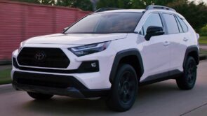 تويوتا راف فور هي الـ SUV الأعلى مبيعاً في أمريكا خلال 2022 11