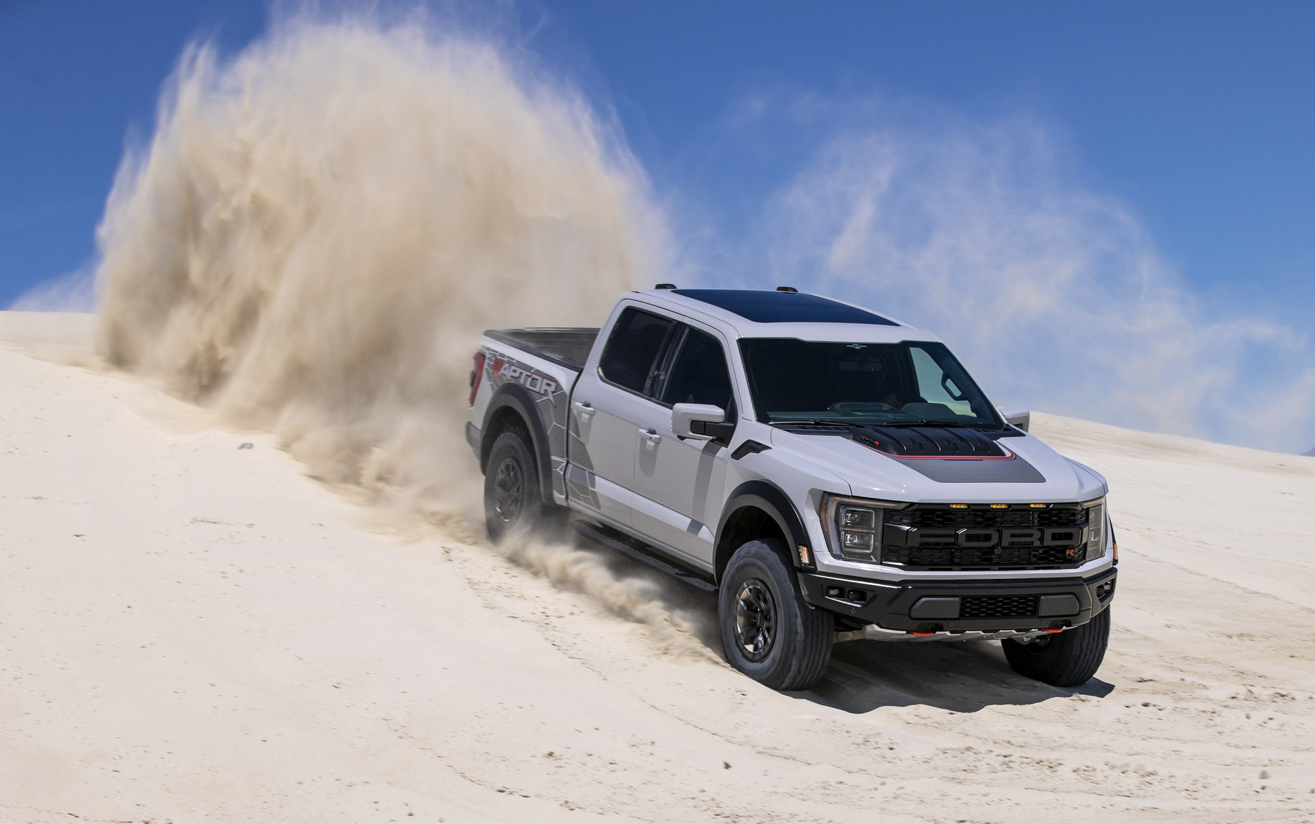 فورد F-150 رابتر R الأقوى في تاريخ الموديل تنطلق رسمياً بمحرك 8 سلندر سوبرتشارجر 13