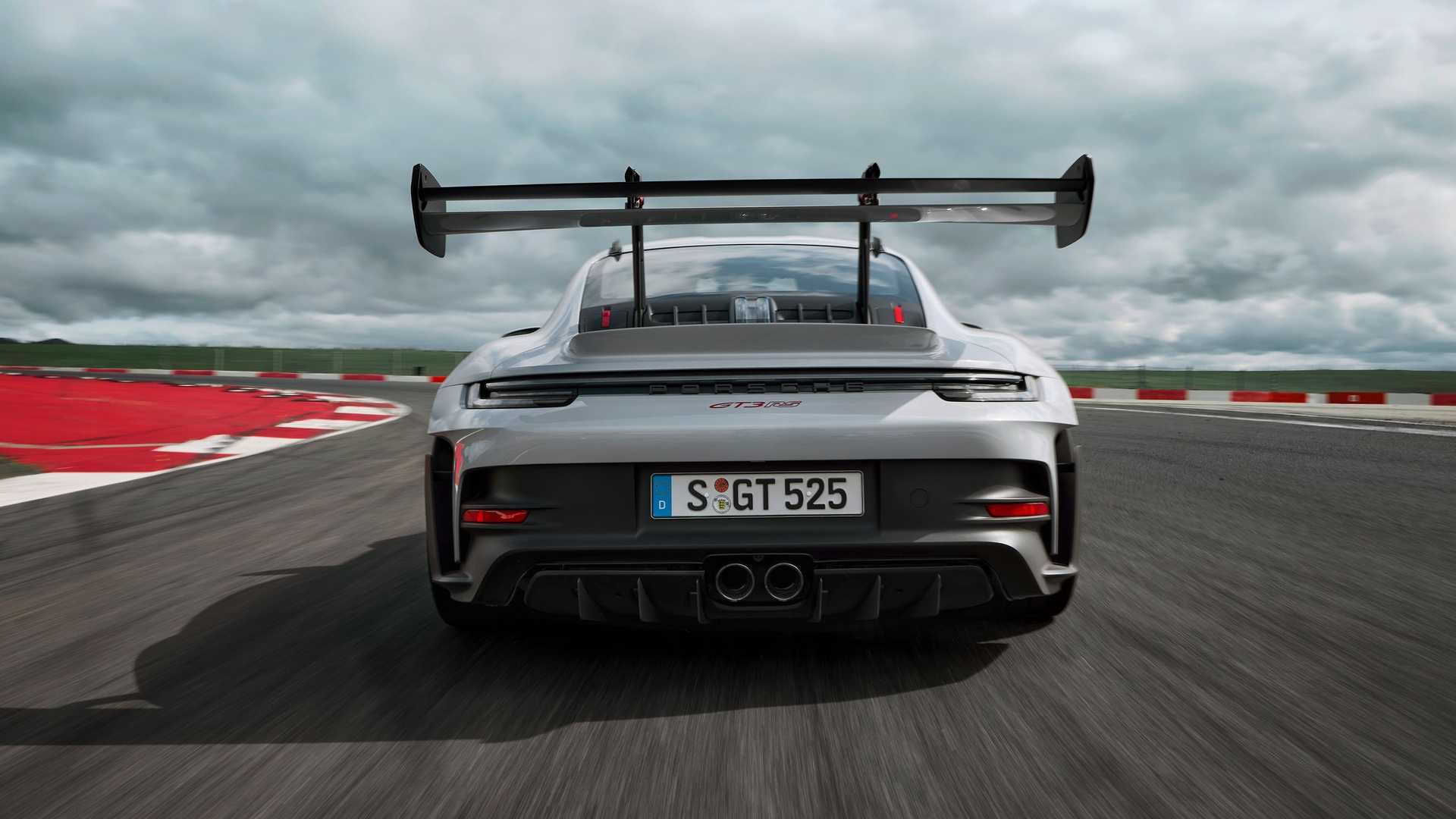 بورش تكشف عن GT3 RS 911 موديل 2023 الجديد كلياً 7