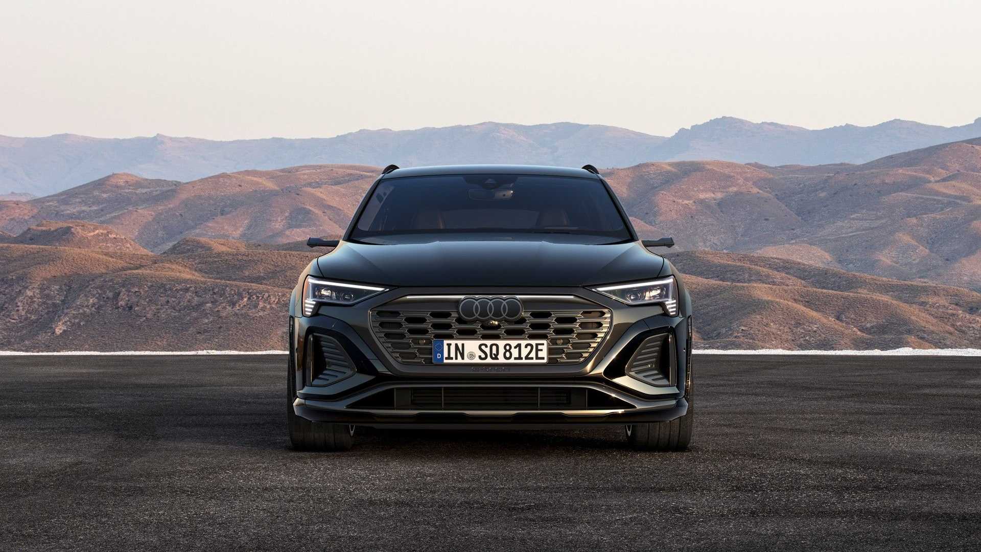 اودي Q8 اي ترون 2023 الجديدة كلياً هي أفخم وأقوى SUV كهربائية للعلامة 7