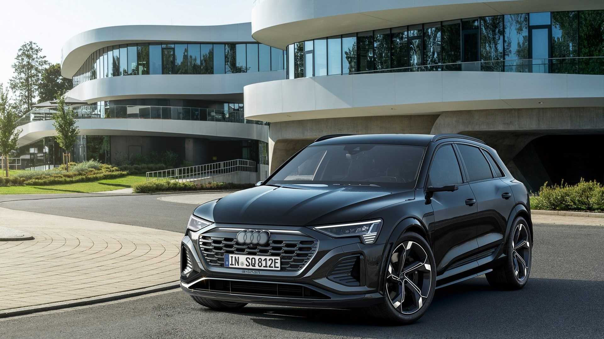 اودي Q8 اي ترون 2023 الجديدة كلياً هي أفخم وأقوى SUV كهربائية للعلامة 8