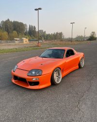 تعديل سيارة مازدا RX-7 ووضع مقدمة تويوتا سوبرا MK4 الأيقونية عليها 2