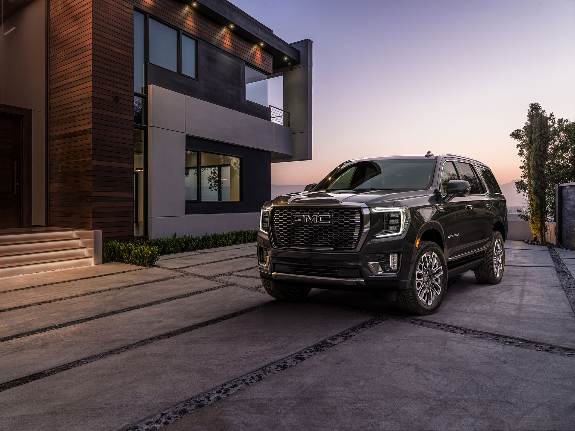 GMC-Yukon-Denali