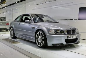 بي ام دبليو E46 M3 CSL بحالة المصنع مع عداد لم يتجاوز 5 آلاف كم