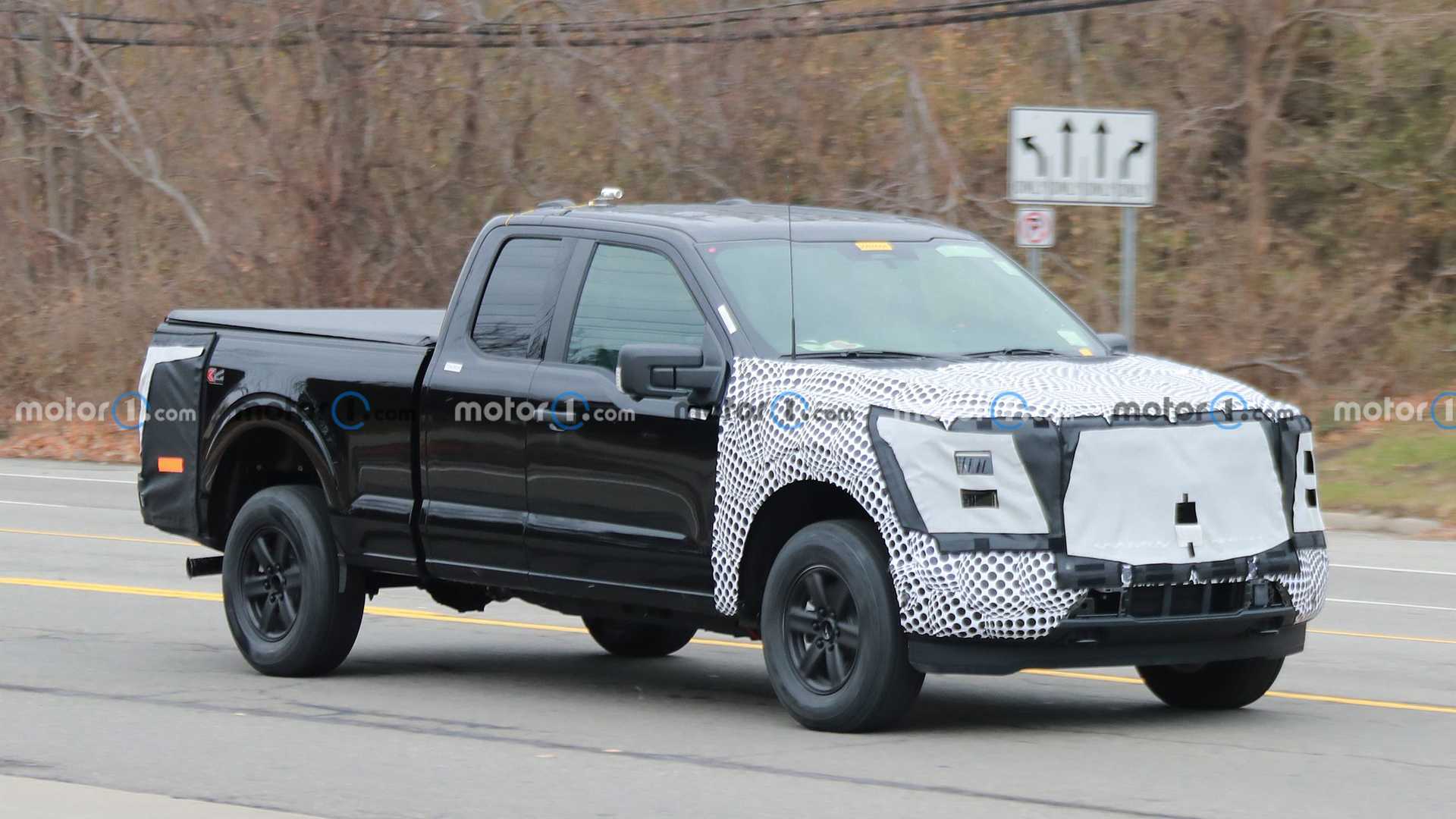 أول ظهور لفورد F-150 فيس ليفت الجديدة أثناء اختبارها في الطرق العامة 4