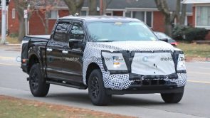 فورد F-150 فيس ليفت الجديدة تظهر أثناء تجوالها في الطرق العامة 3