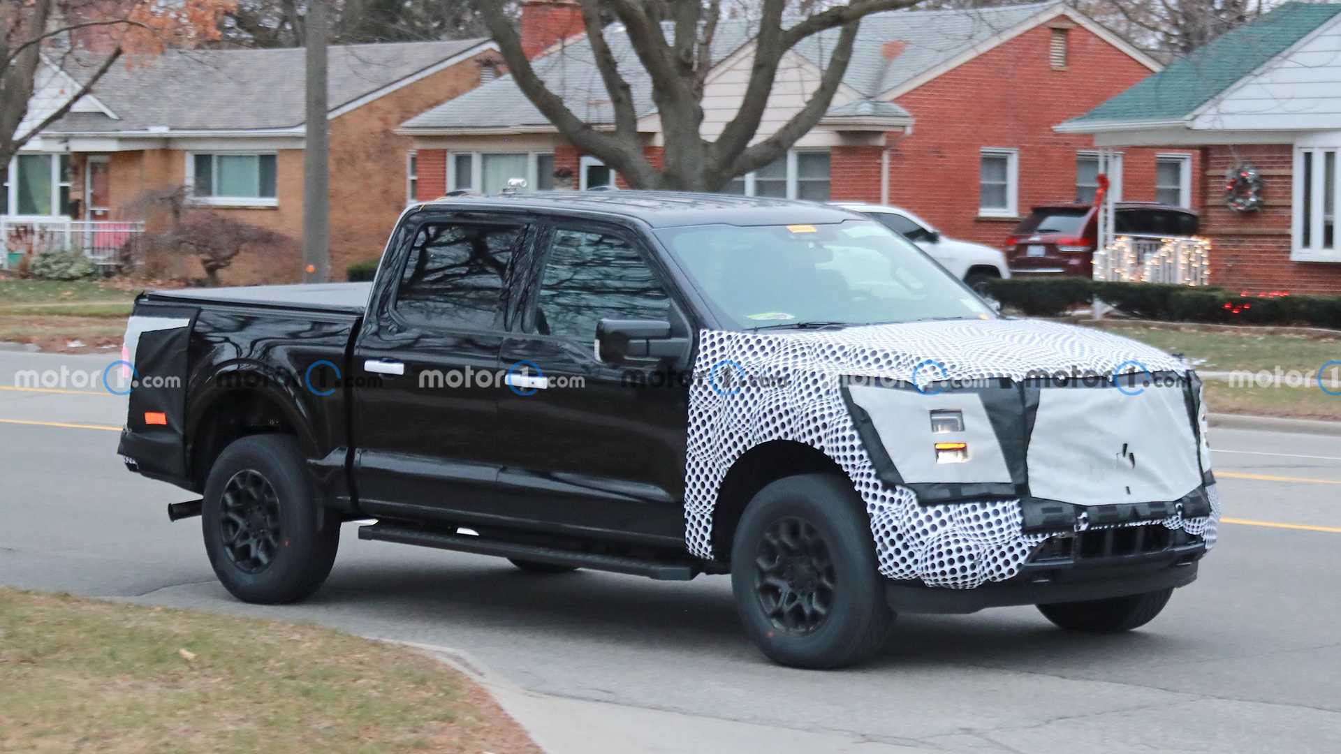 فورد F-150 فيس ليفت الجديدة تظهر أثناء تجوالها في الطرق العامة 6